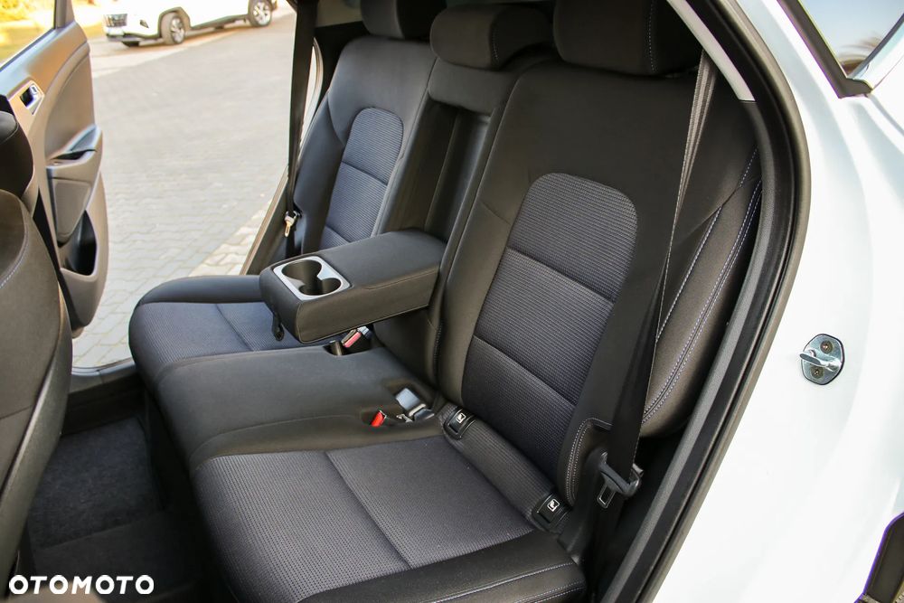 Hyundai Tucson 2.0 CRDI 4WD Automatik Premium - 25