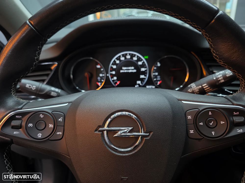 Opel Insignia Sports Tourer 1.6 CDTi Cosmo S/S J17 - 21