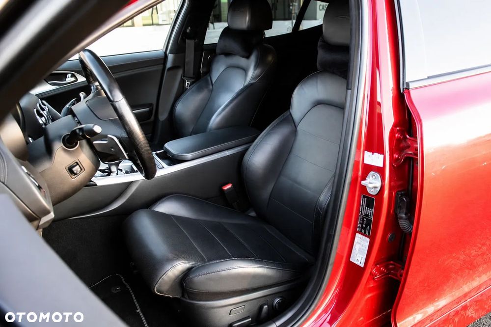 Kia Stinger 2.0 T-GDI GT Line - 13