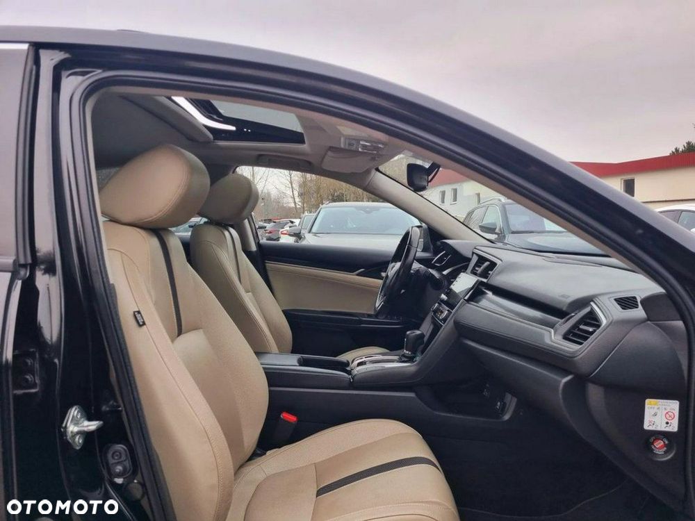 Honda Civic 1.5 i-VTEC Turbo CVT Executive - 11