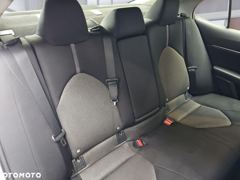 Toyota Camry 2.5 Hybrid Comfort CVT - 11