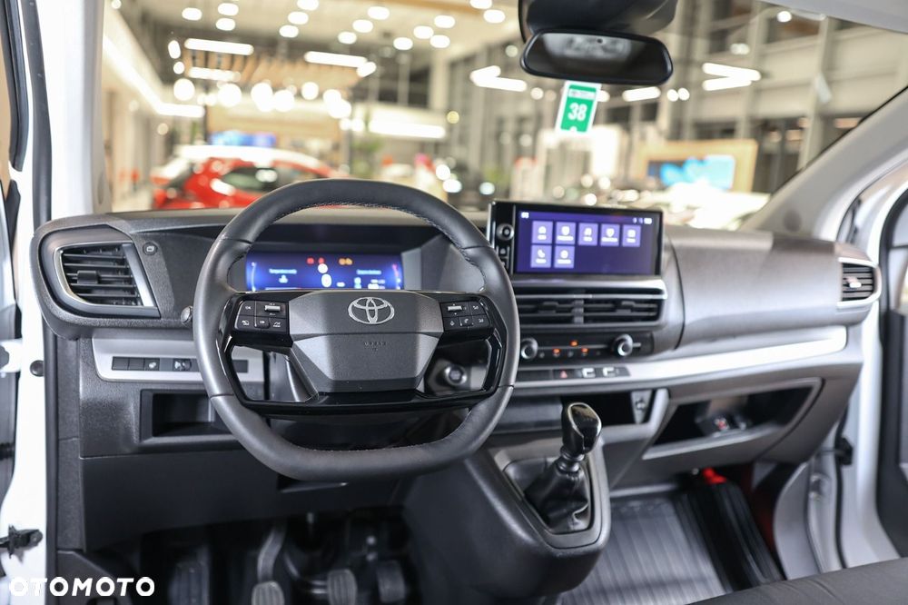 Toyota Proace Verso - 29