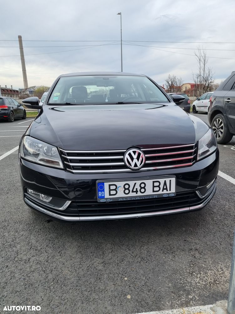 Volkswagen Passat - 4