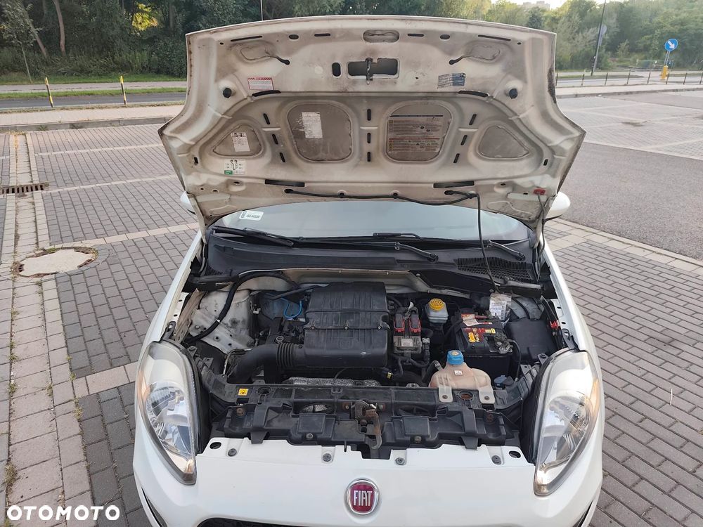 Fiat Punto 2012 - 23