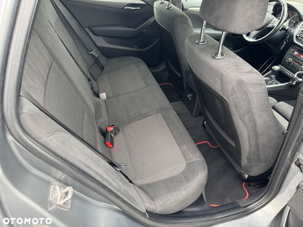 BMW X1 xDrive18d Sport Line - 22