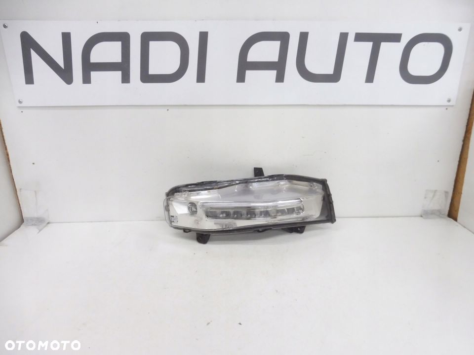 FORD MUSTANG VI 6 ŚWIATŁO LED DRL HALOGEN PRAWA - 1