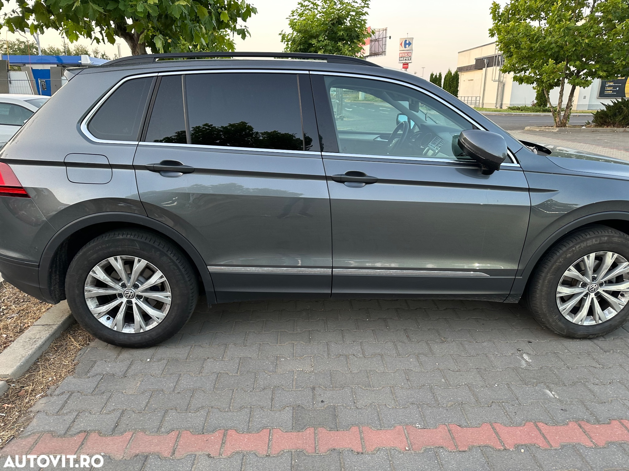 Volkswagen Tiguan - 7