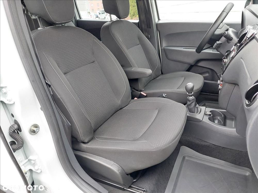 Dacia Lodgy 1.5 Blue dCi Laureate S&S EU6d - 8