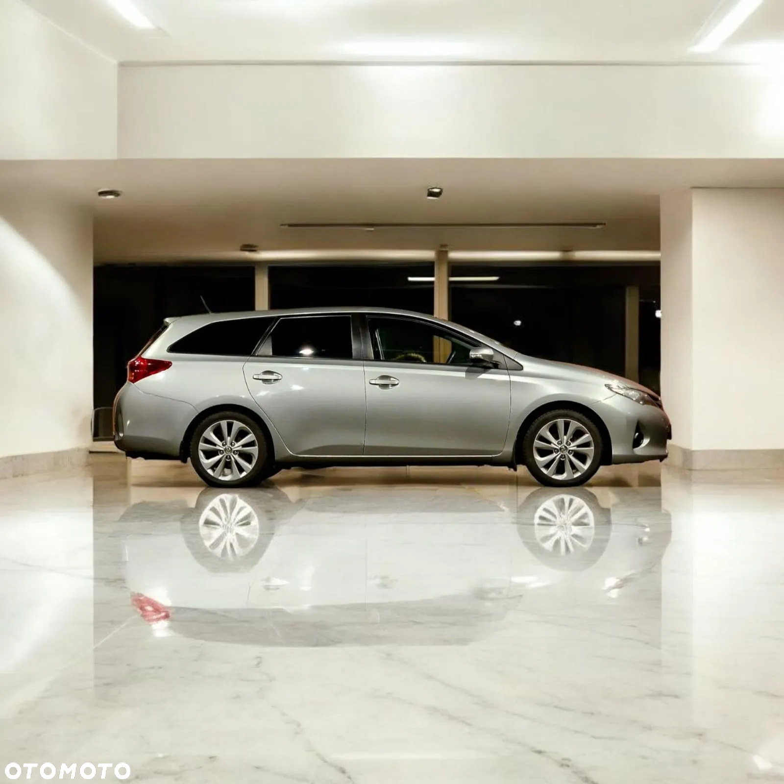 Toyota Auris 1.6 Active - 5