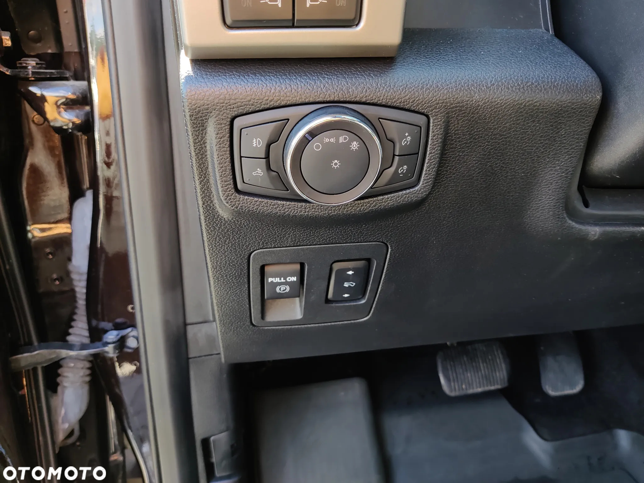 Ford F150 - 19
