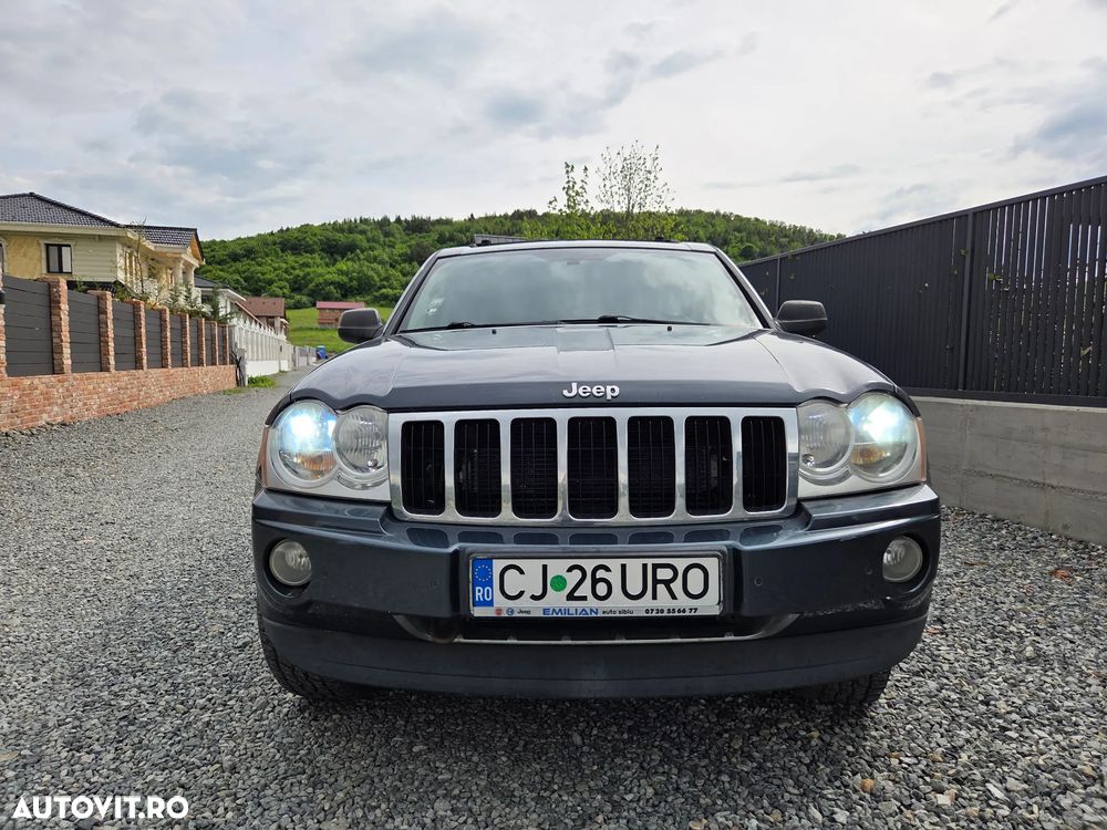 Jeep Grand Cherokee - 1