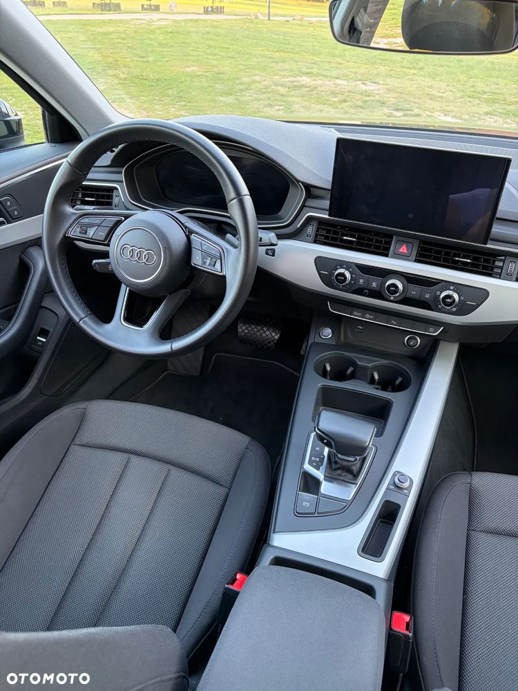 Audi A4 Limousine 35 TFSI mHEV S Line S tronic - 13