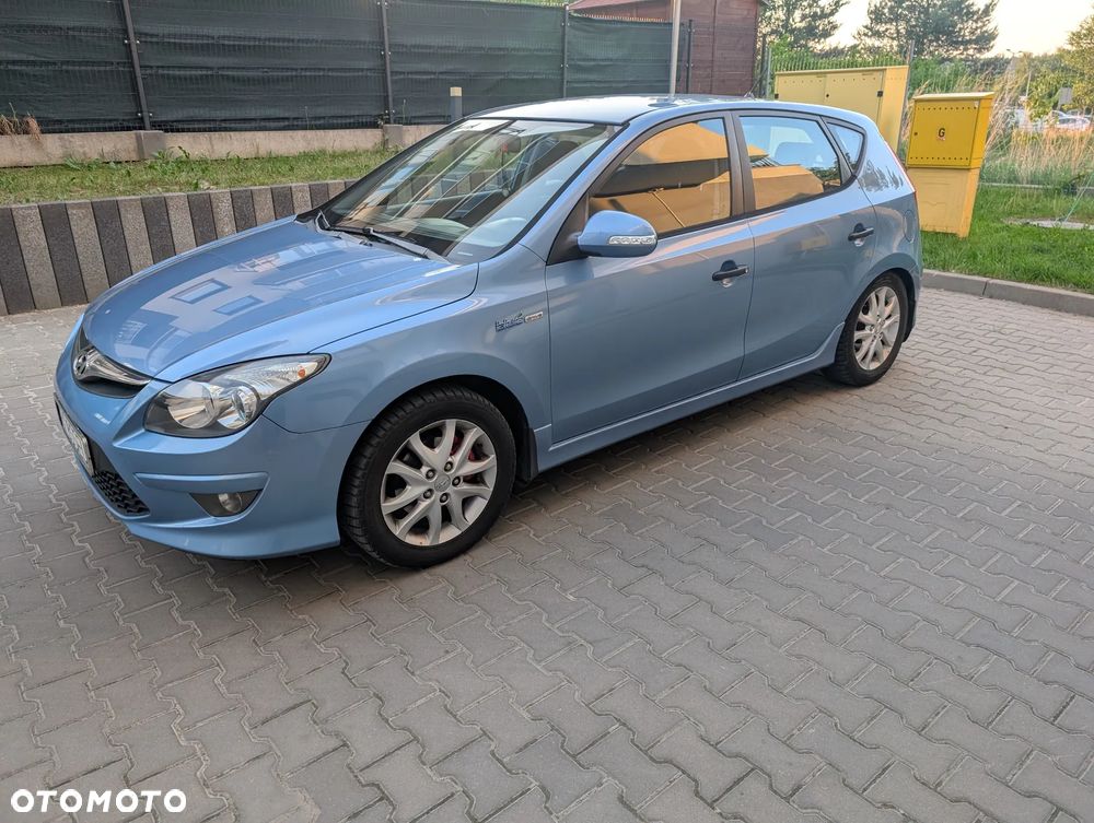 Hyundai i30 1.6 CRDi Comfort EU5 - 2