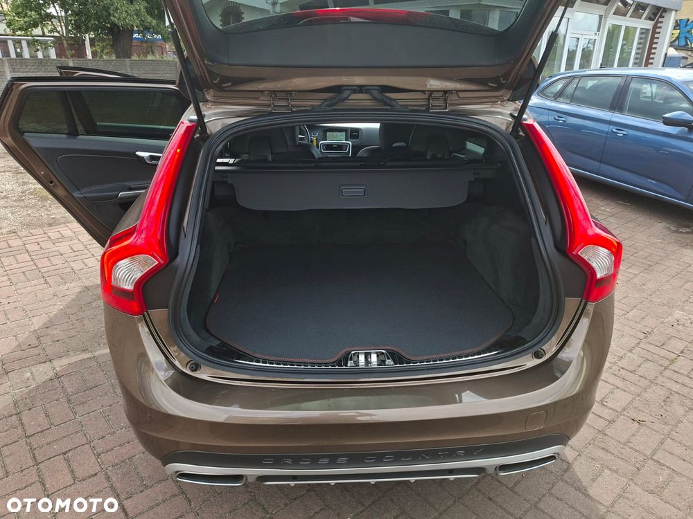 Volvo V60 Cross Country D4 Drive-E Summum - 10
