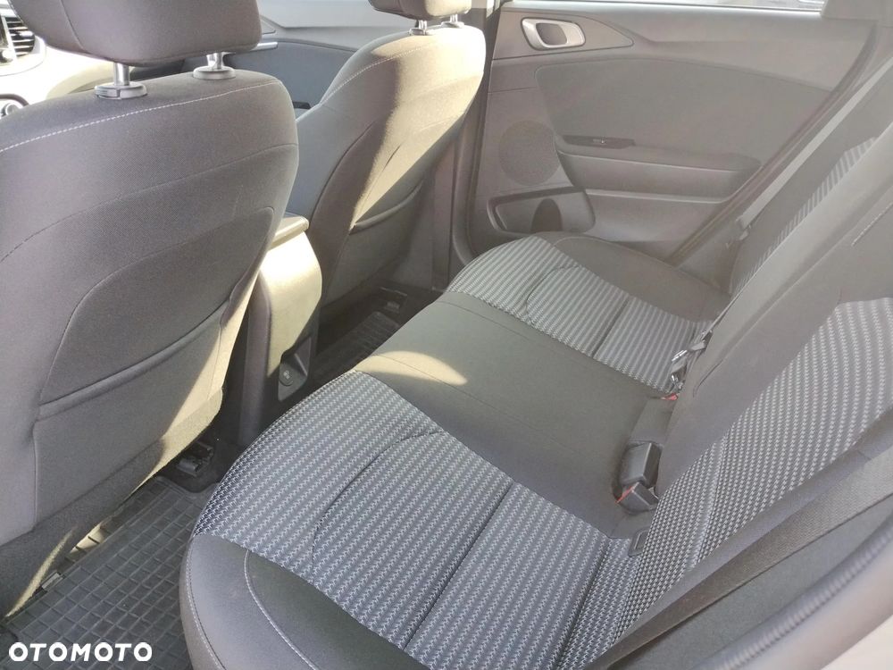Kia Ceed 1.5 T-GDI M DCT - 26