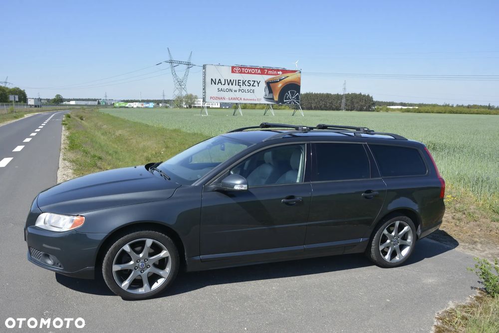 Volvo V70 2.4D Momentum - 5