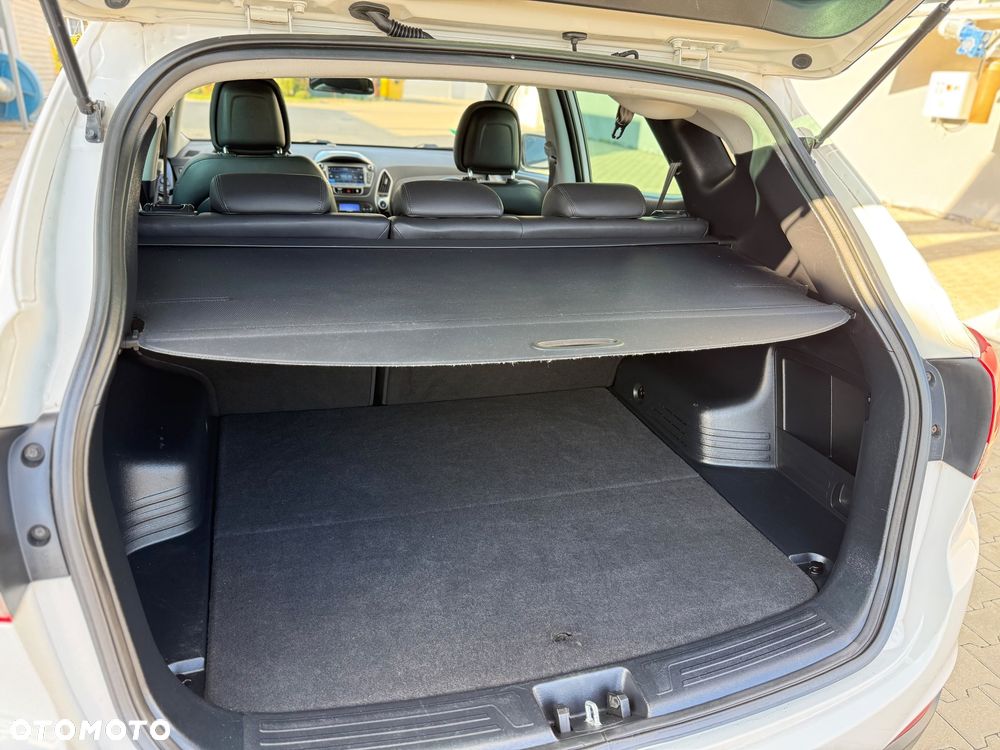 Hyundai ix35 1.7 CRDi 2WD UEFA EURO 2012 Edition - 18