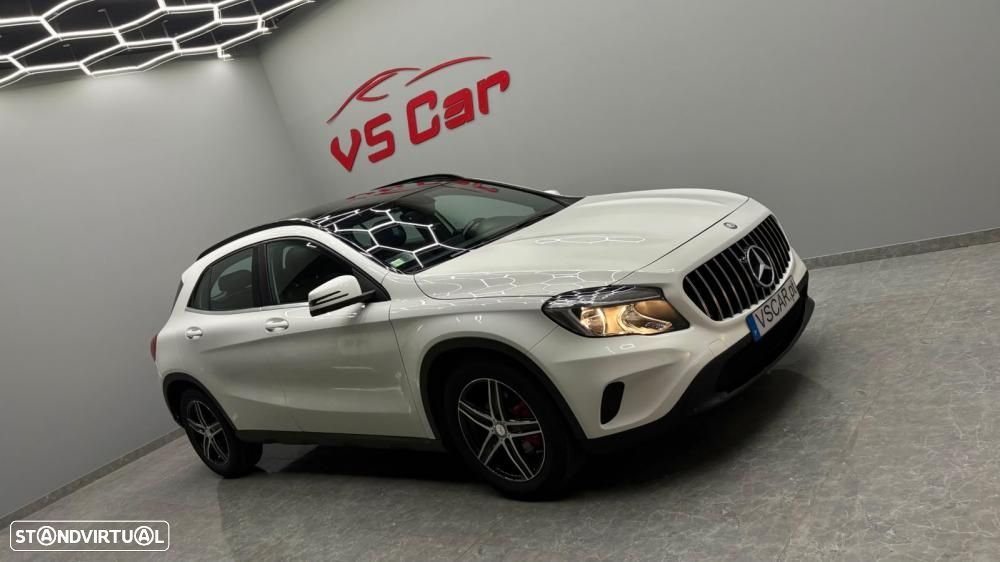 Mercedes-Benz GLA 180 (CDI) d 7G-DCT Urban - 4