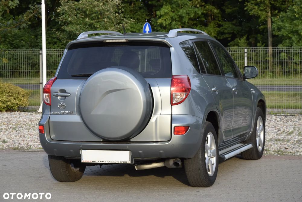 Toyota RAV4 2.2 D-4D Sol - 19