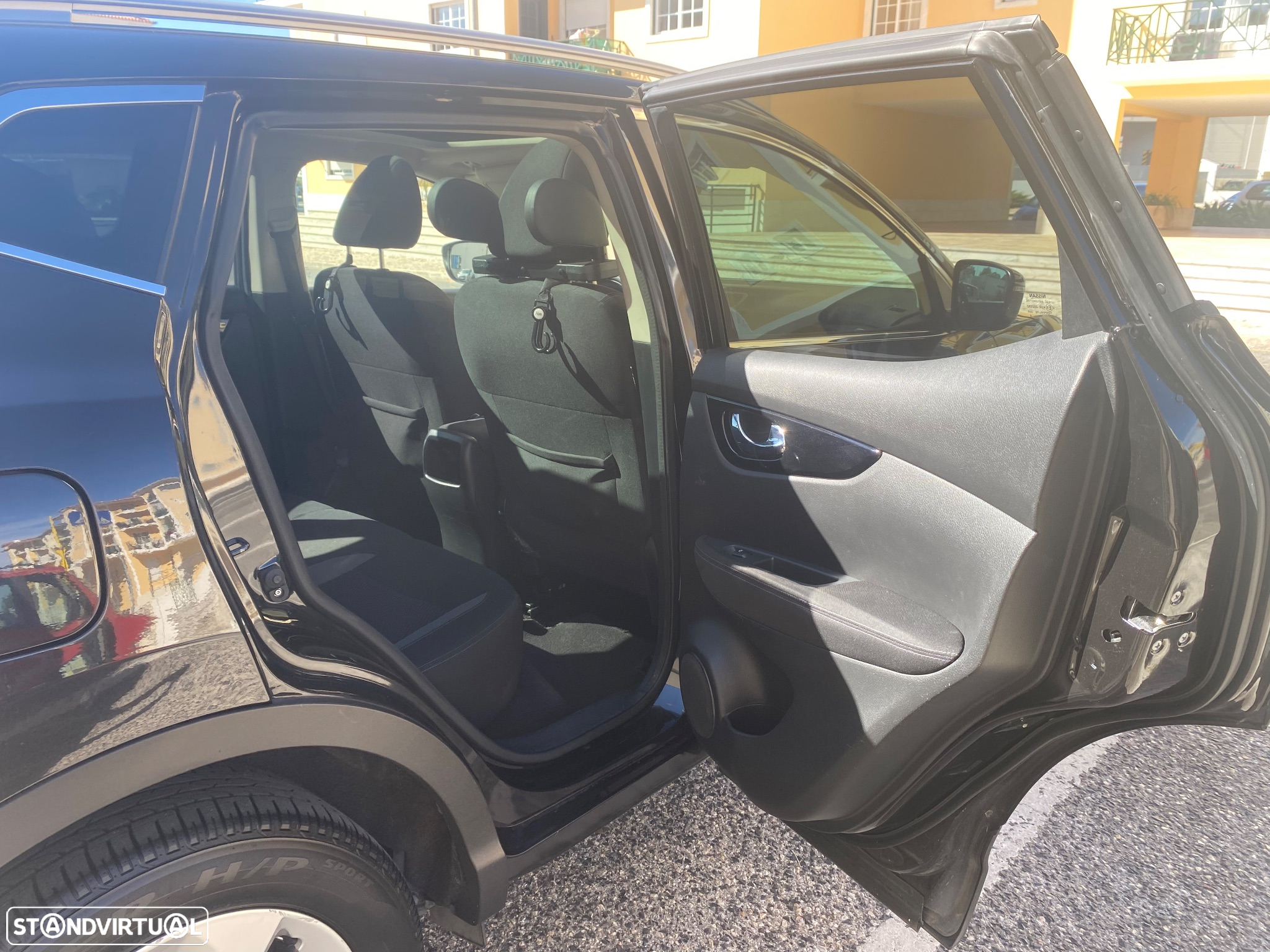 Nissan Qashqai 1.5 dCi N-Connecta Business - 22