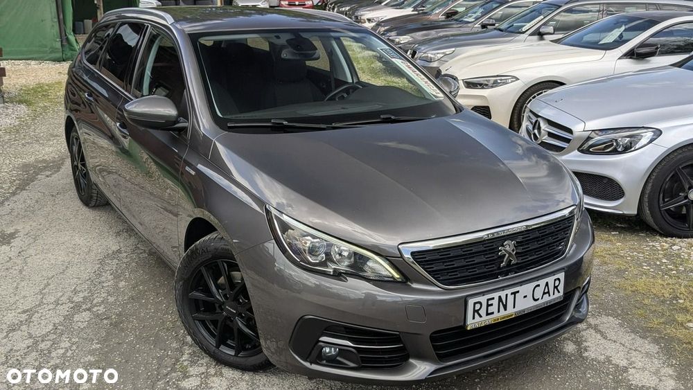 Peugeot 308 - 8