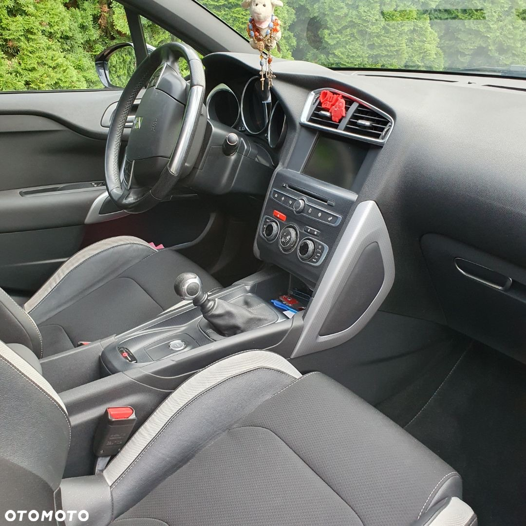 Citroën DS4 1.2 PureTech Chic S&S - 9