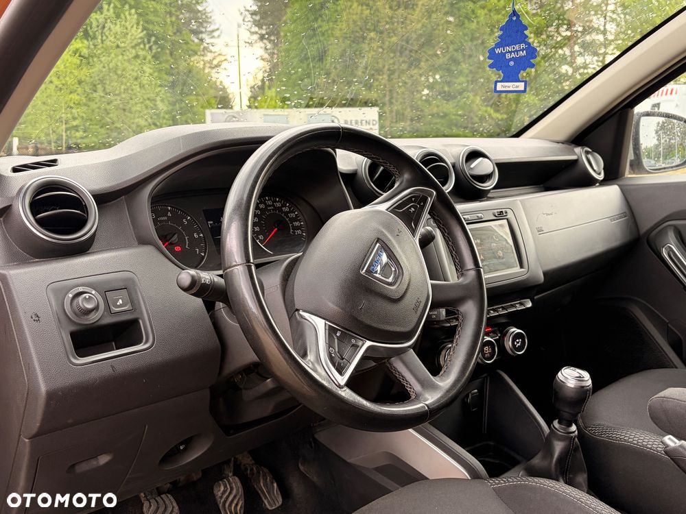 Dacia Duster 1.6 SCe Urban Explorer S&S - 10