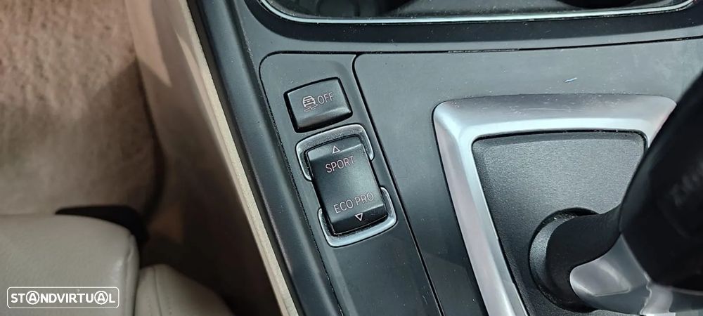 BMW 320 d Touring Aut. Sport Line - 34