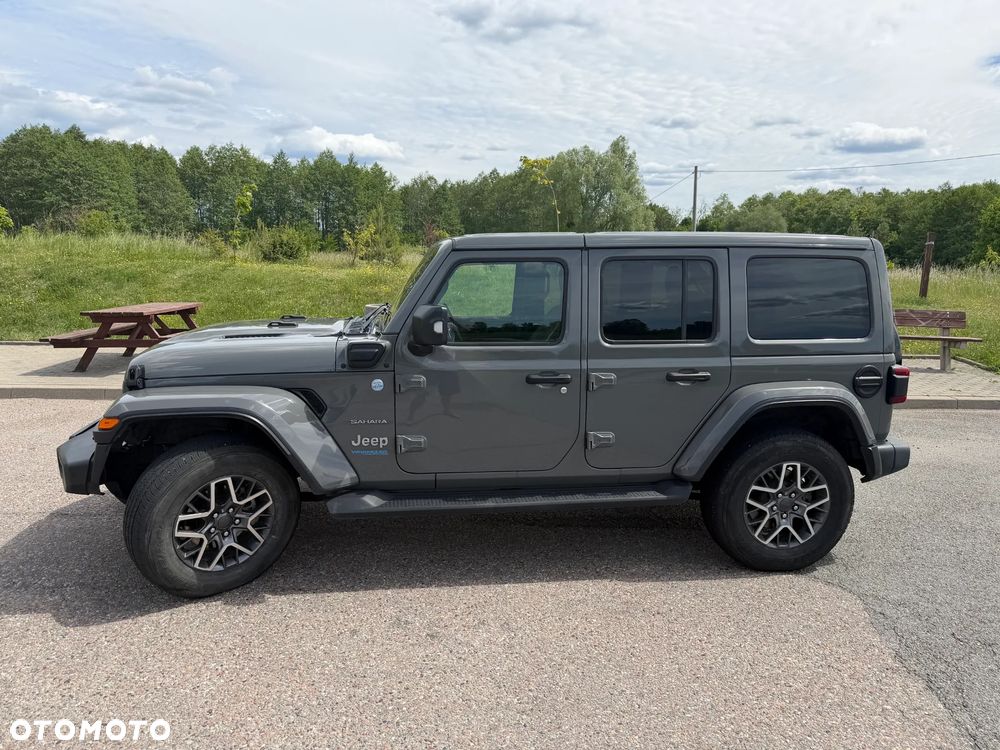 Jeep Wrangler - 2