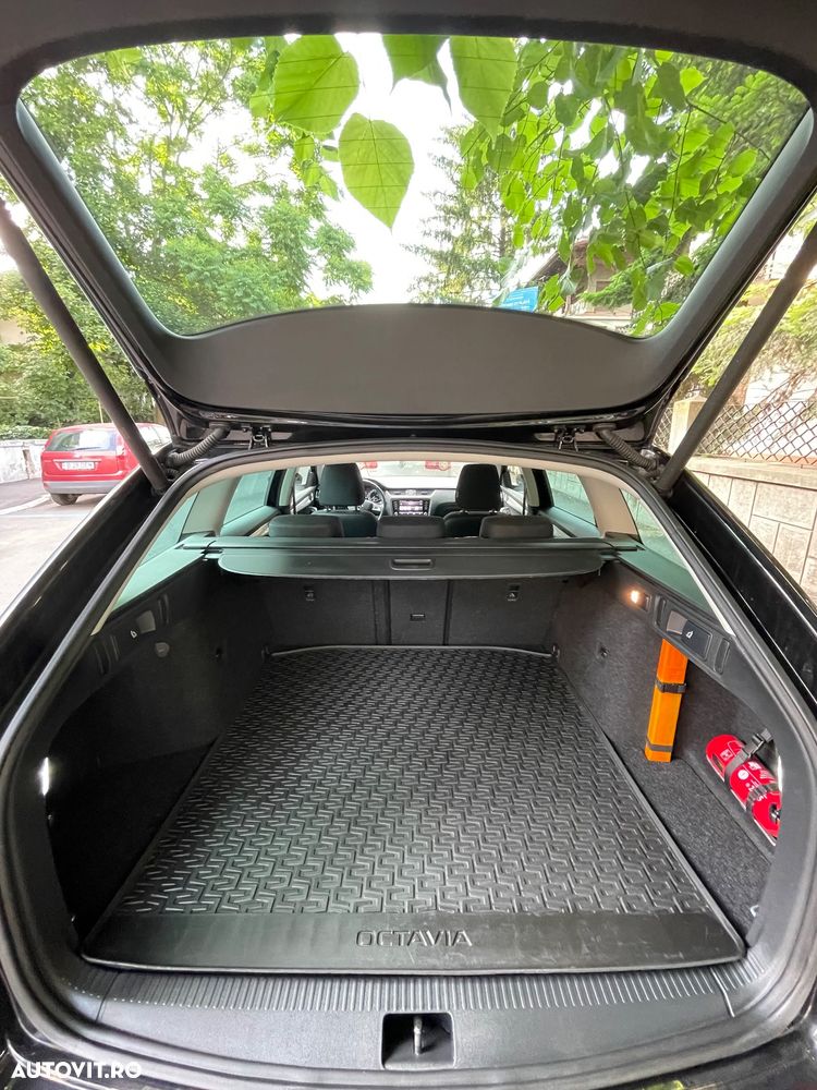 Skoda Octavia 1.6 TDI DSG Style - 14