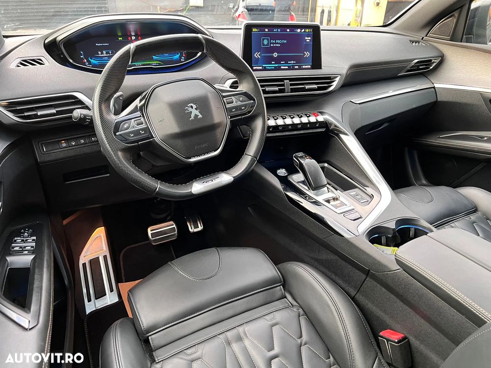 Peugeot 3008 PHEV 300 EAT8 4X4 GT - 34