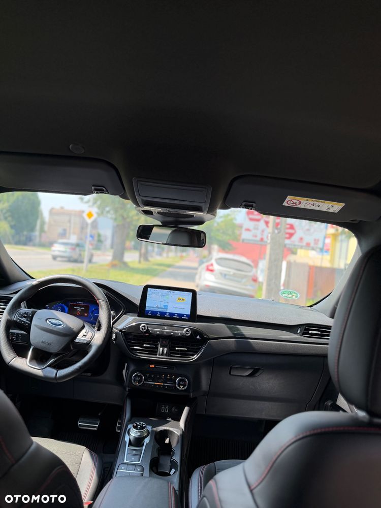 Ford Kuga 2.0 EcoBlue 4x4 ST-LINE X - 24
