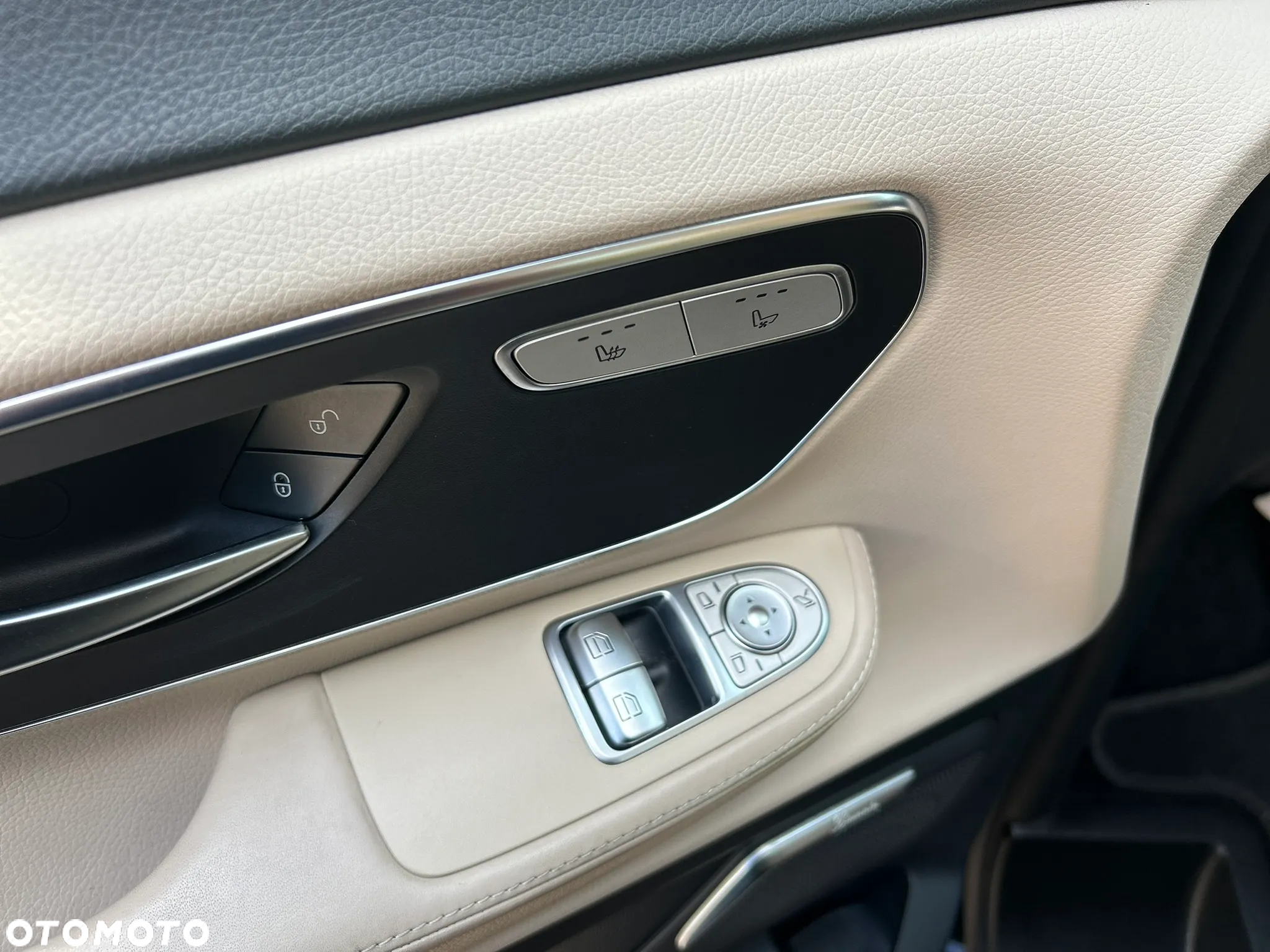 Mercedes-Benz Klasa V 250 (BlueTEC) d Avantgarde 7G-Tronic (d³ugi) - 25