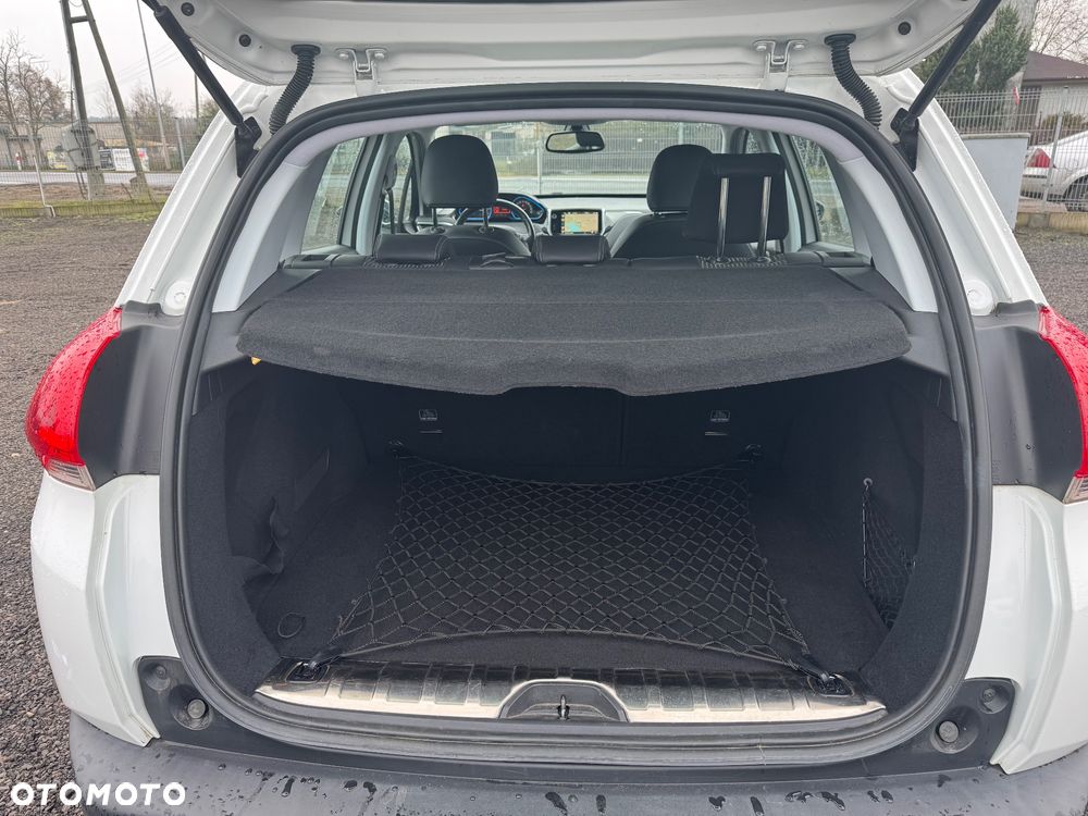 Peugeot 2008 1.2 Pure Tech GPF Allure S&S - 23