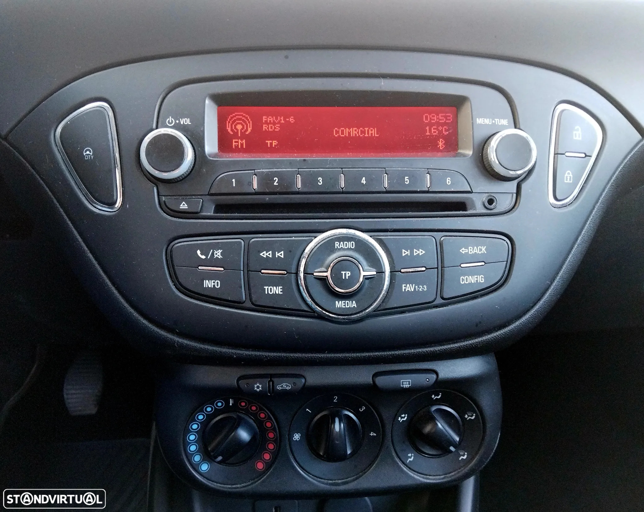 Opel Corsa 1.2 Dynamic - 12