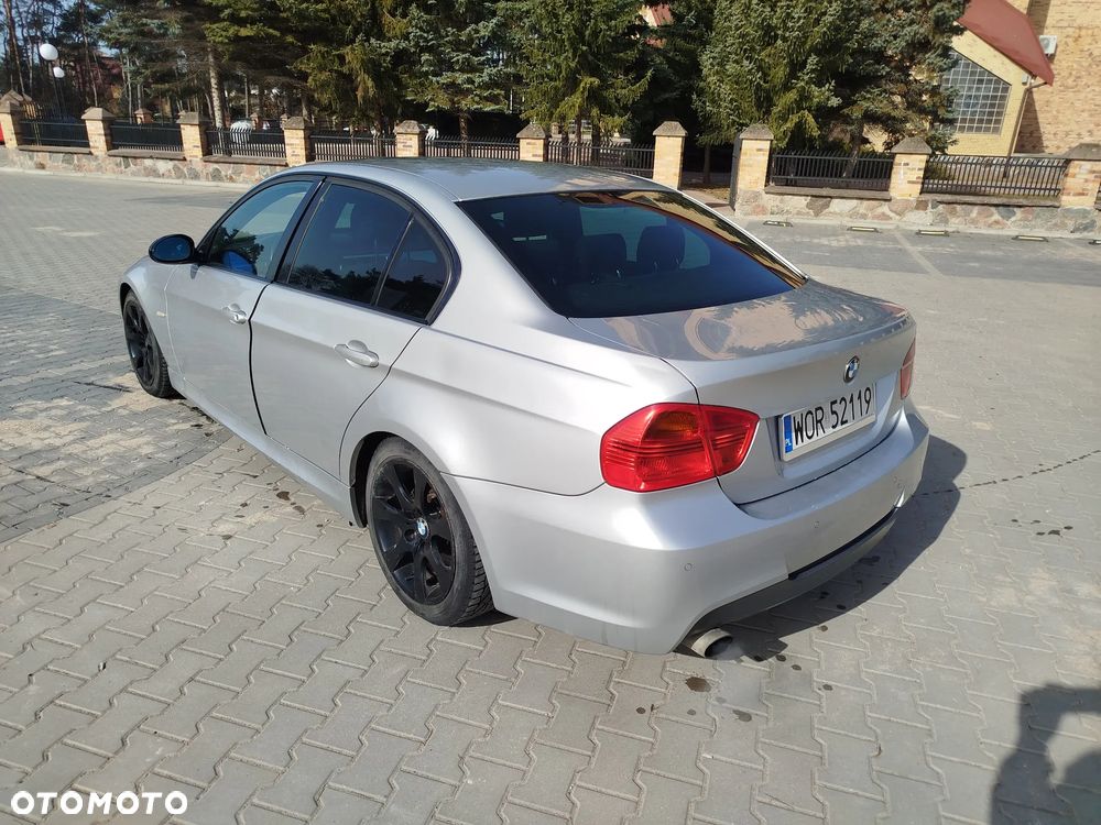 BMW Seria 3 320i - 3