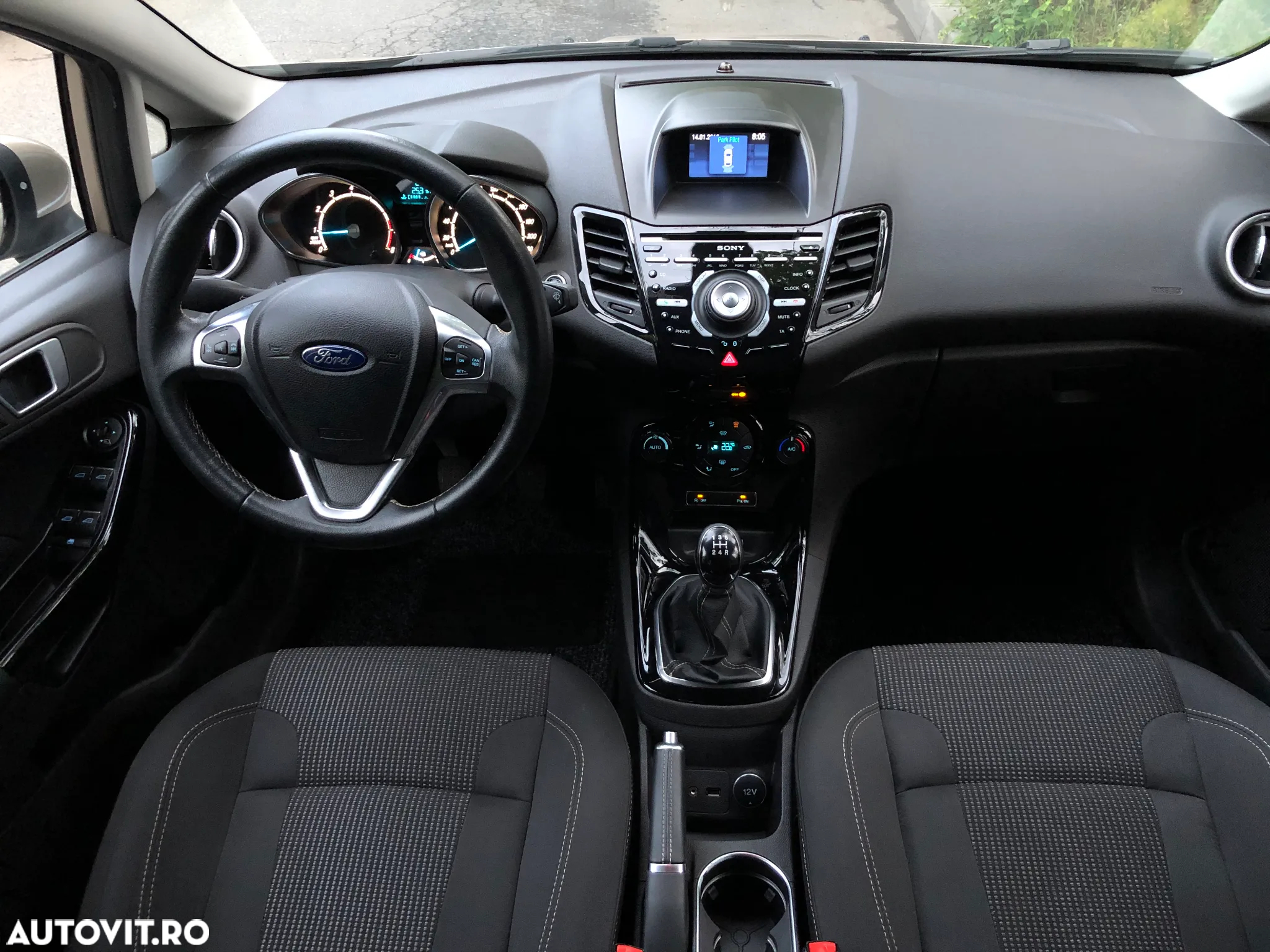 Ford Fiesta 1.0 Start Stop Titanium - 11