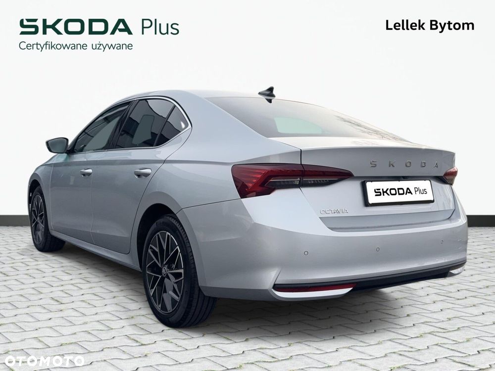 Skoda Octavia 2.0 TDI Selection DSG - 9