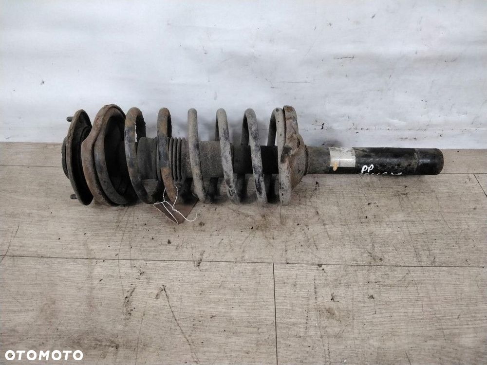 skoda felicia mcperson prawy - 2