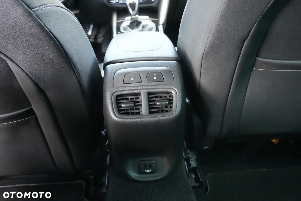 Opel Insignia 2.0 CDTI Cosmo S&S - 19
