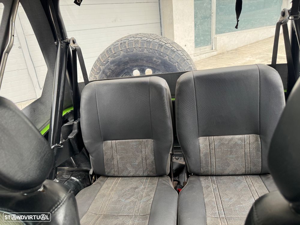 Suzuki Samurai Canvas Top 1.9 TD JX - 13