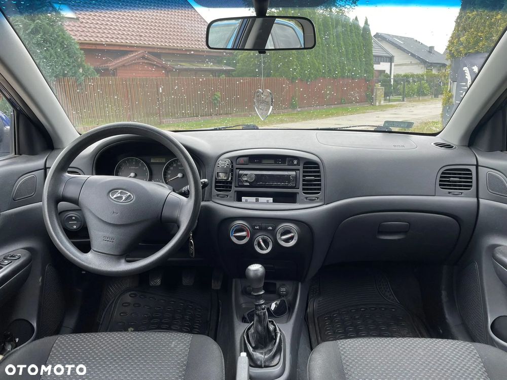 Hyundai Accent 1.4 Comfort - 7