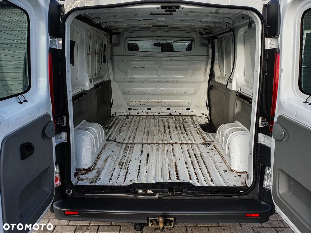 Opel Vivaro - 17