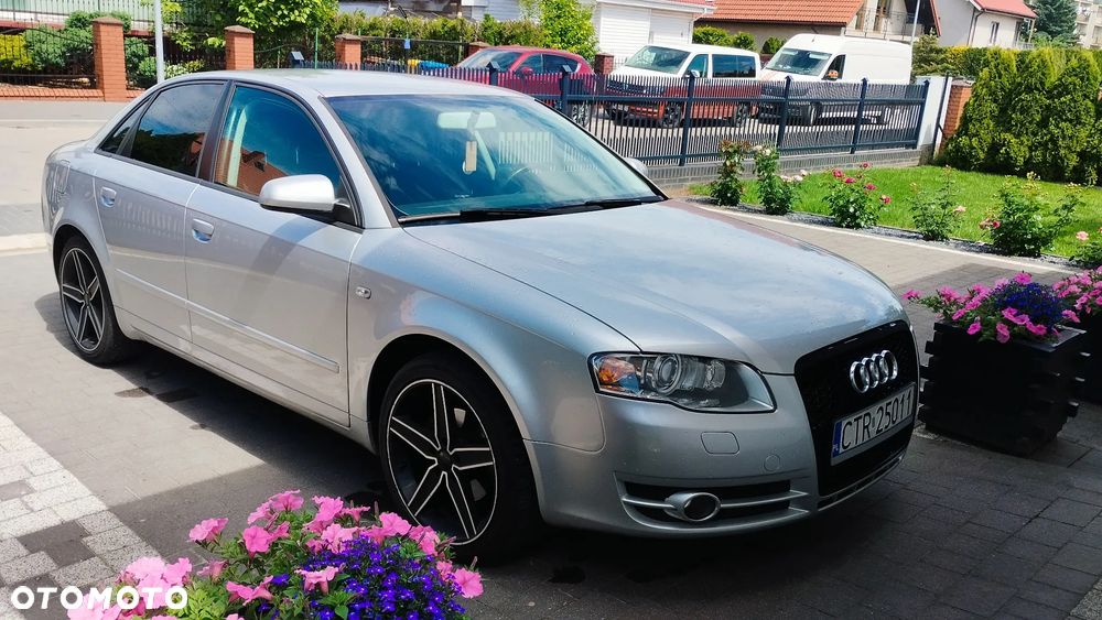 Audi A4 Limousine - 2