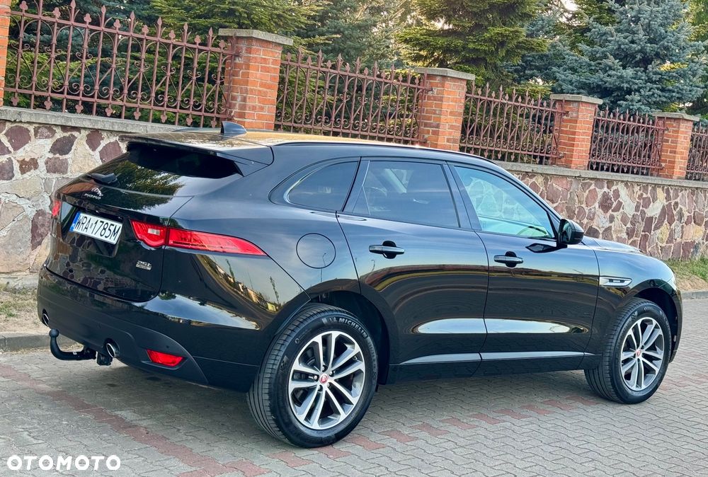Jaguar F-Pace 2.0 i4P AWD R-Sport - 9