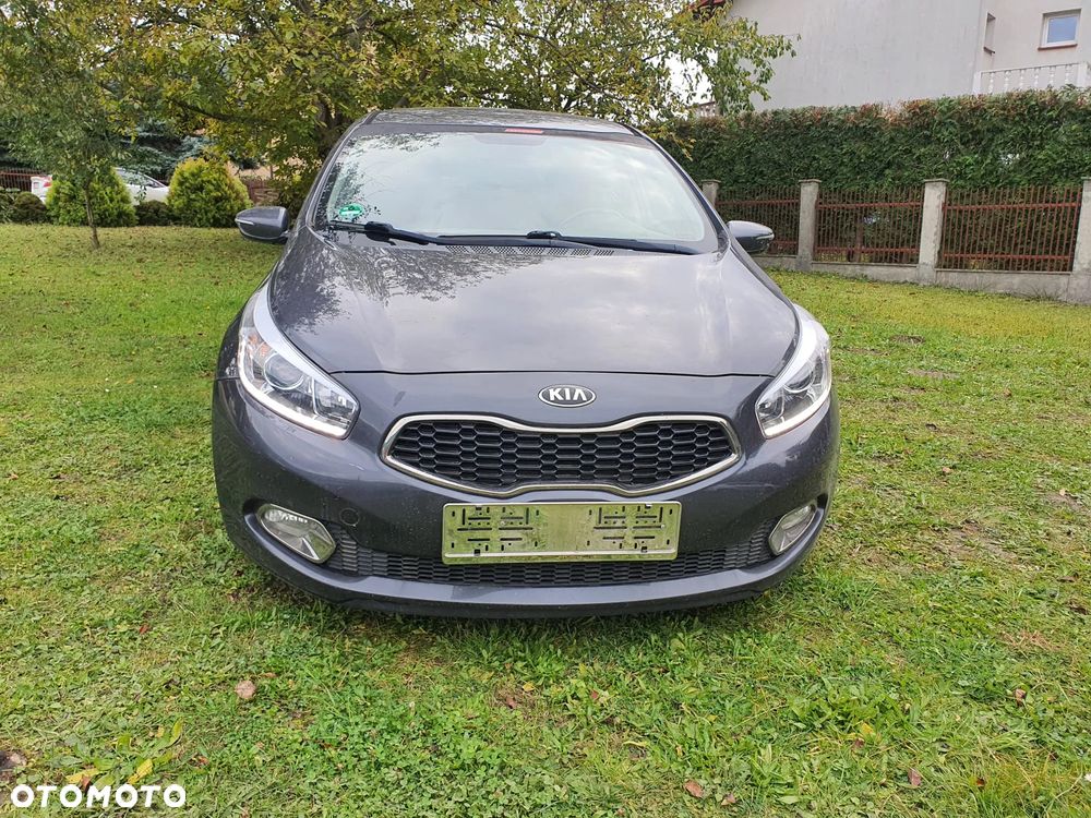 Kia Ceed 1.6 GDI Fifa World Cup Edition - 3
