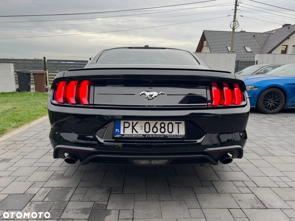 Ford Mustang 2.3 EcoBoost - 8