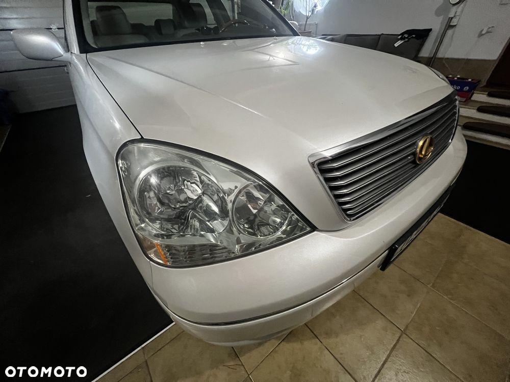 Lexus LS - 3