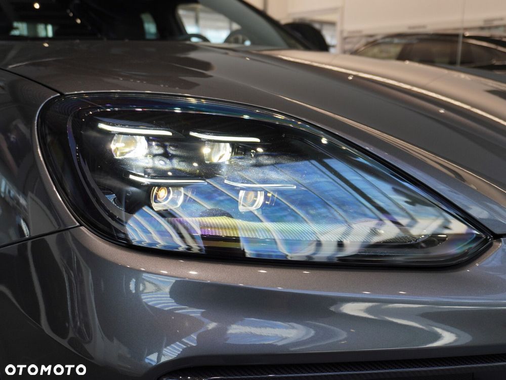 Porsche Cayenne - 5