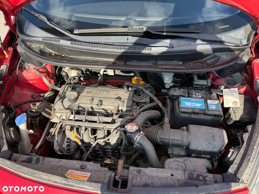 Kia Rio - 14